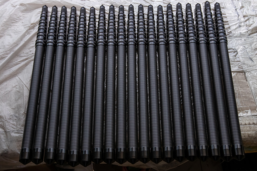 Carbon fiber pipe