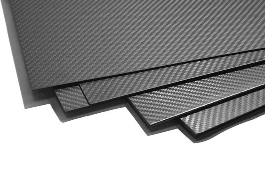 What are the advantages of carbon fiber board compared to aluminum board